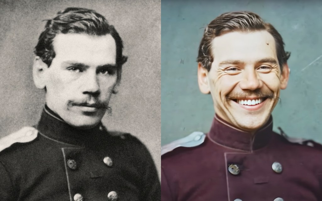 Lev Tolstoj spricker upp i ett bländvitt leende med hjälp av AI. Okänd fotograf, 1855 (vänster) samt AI-version, Moving History/AI (höger)